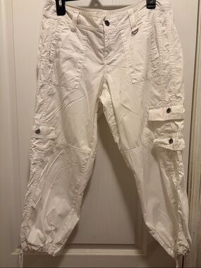 Flawed Gem Apt. 9 White Utility Capri Pants